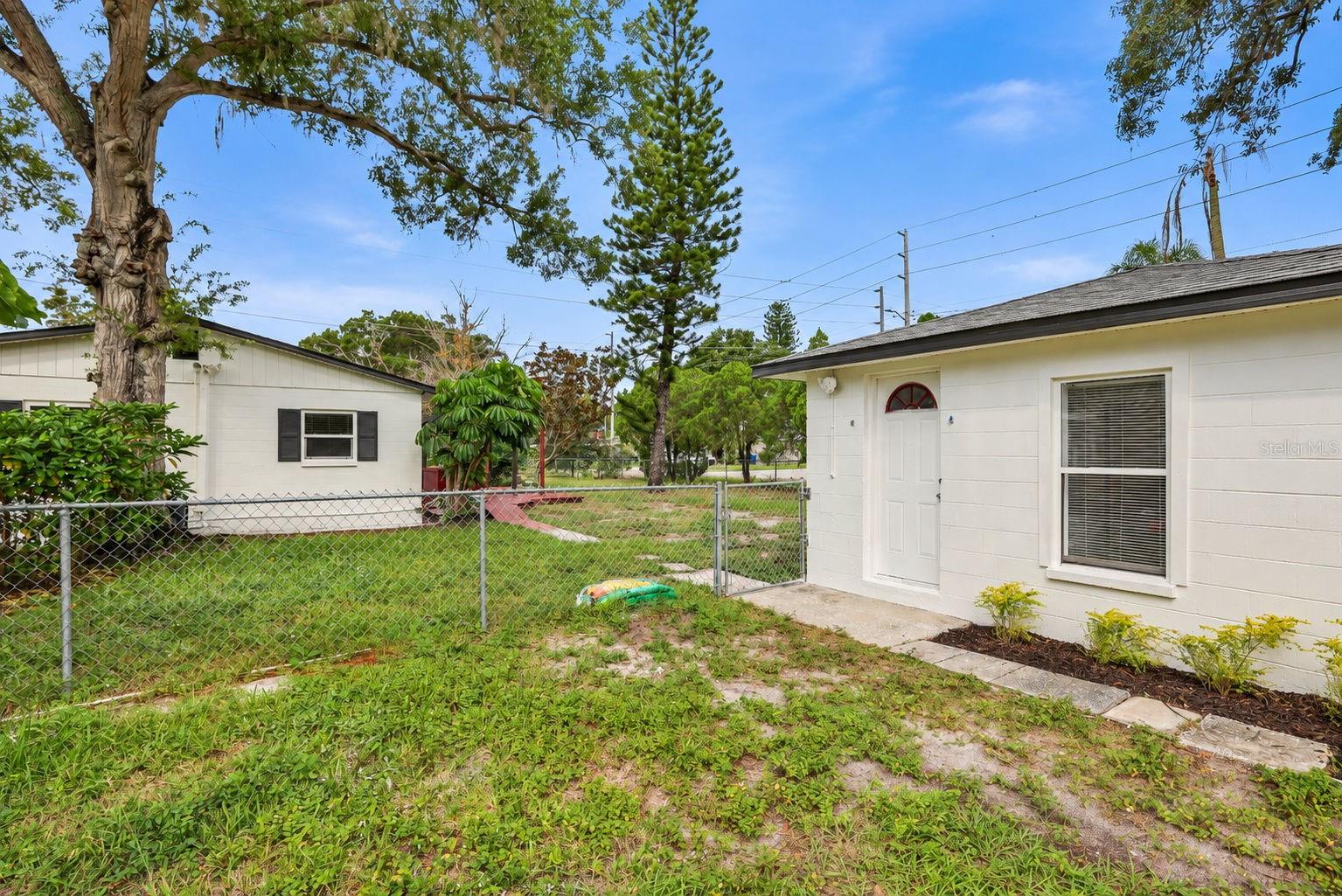 374 3RD STREET NW, #B, Largo, FL 33770 374 3RD STREET NW, #B, Largo, FL 33770