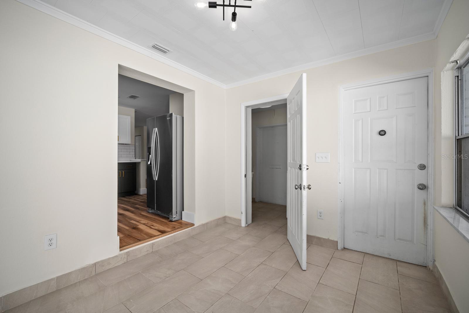 4512 S LOIS AVENUE, Tampa, FL 33611