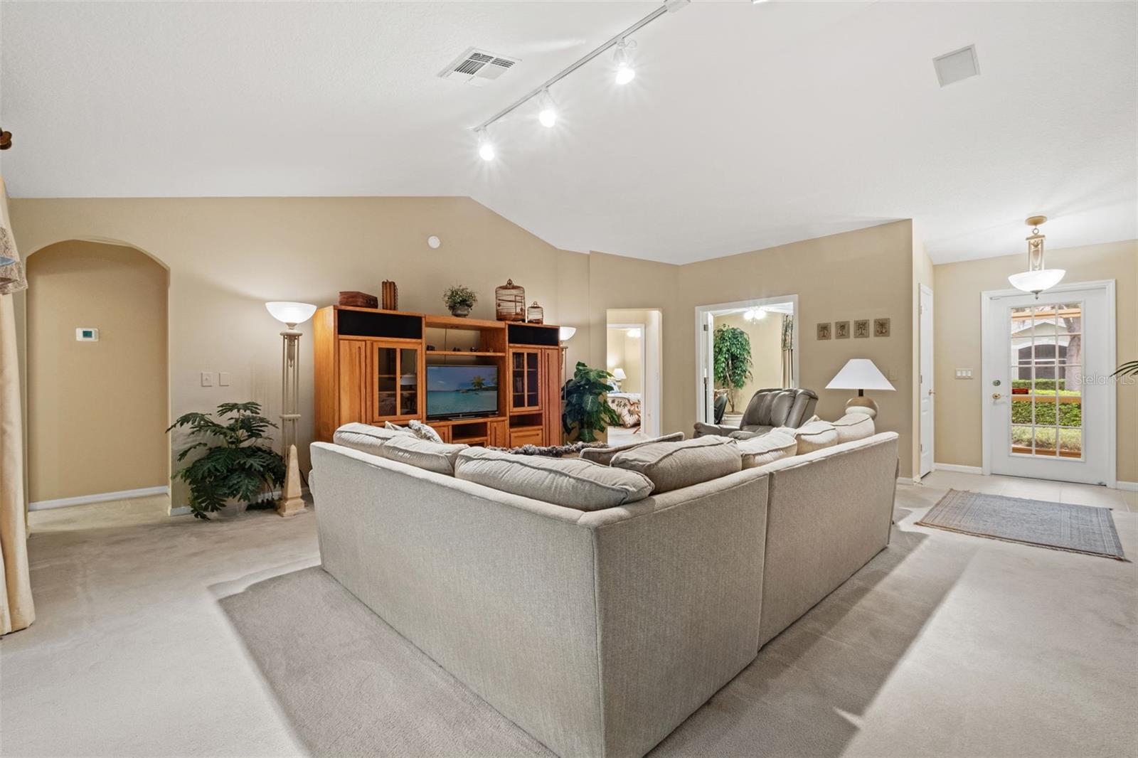 10628 COLLAR DRIVE, San Antonio, FL 33576