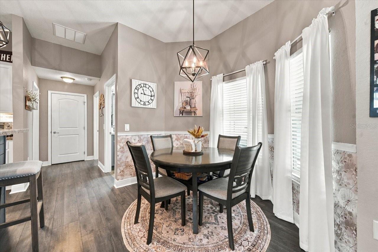 Eat in area for Kitchen