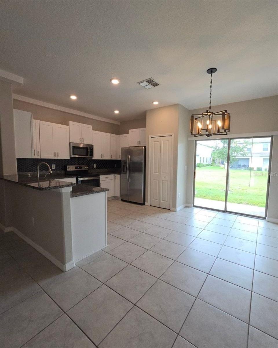 9659 PEMBROOKE PINES DRIVE, Sun City Center, FL 33573