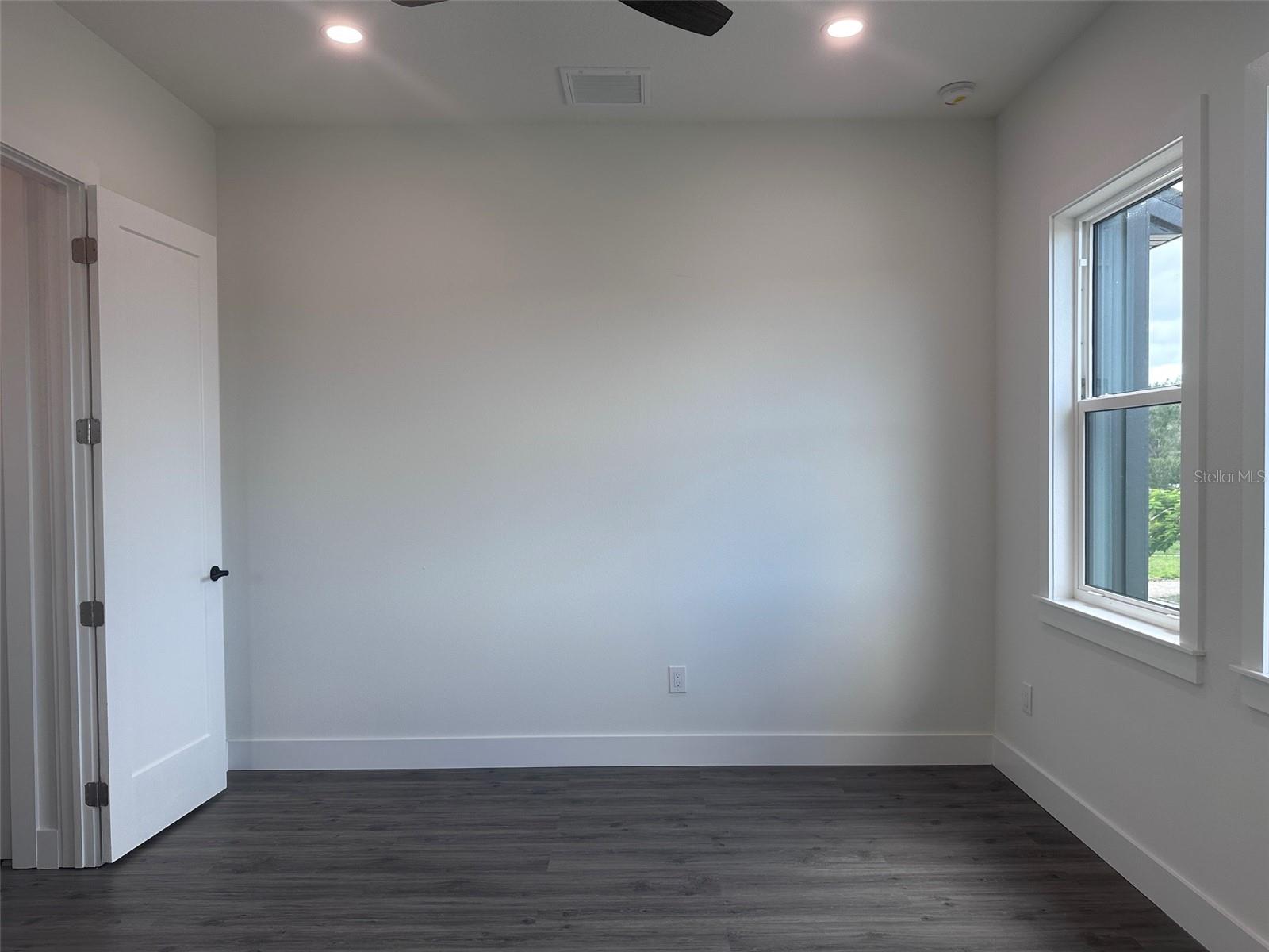 1531 29TH AVENUE N, St Petersburg, FL 33704