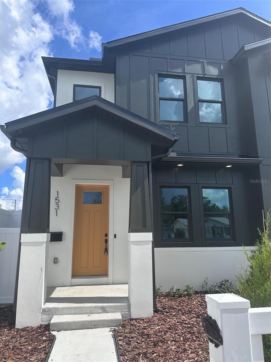 1531 29TH AVENUE N, St Petersburg, FL 33704