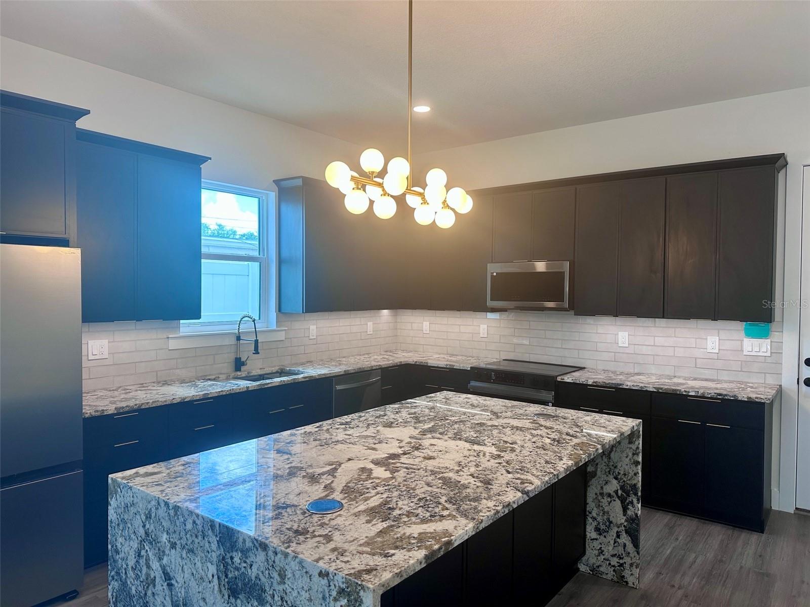 1531 29TH AVENUE N, St Petersburg, FL 33704