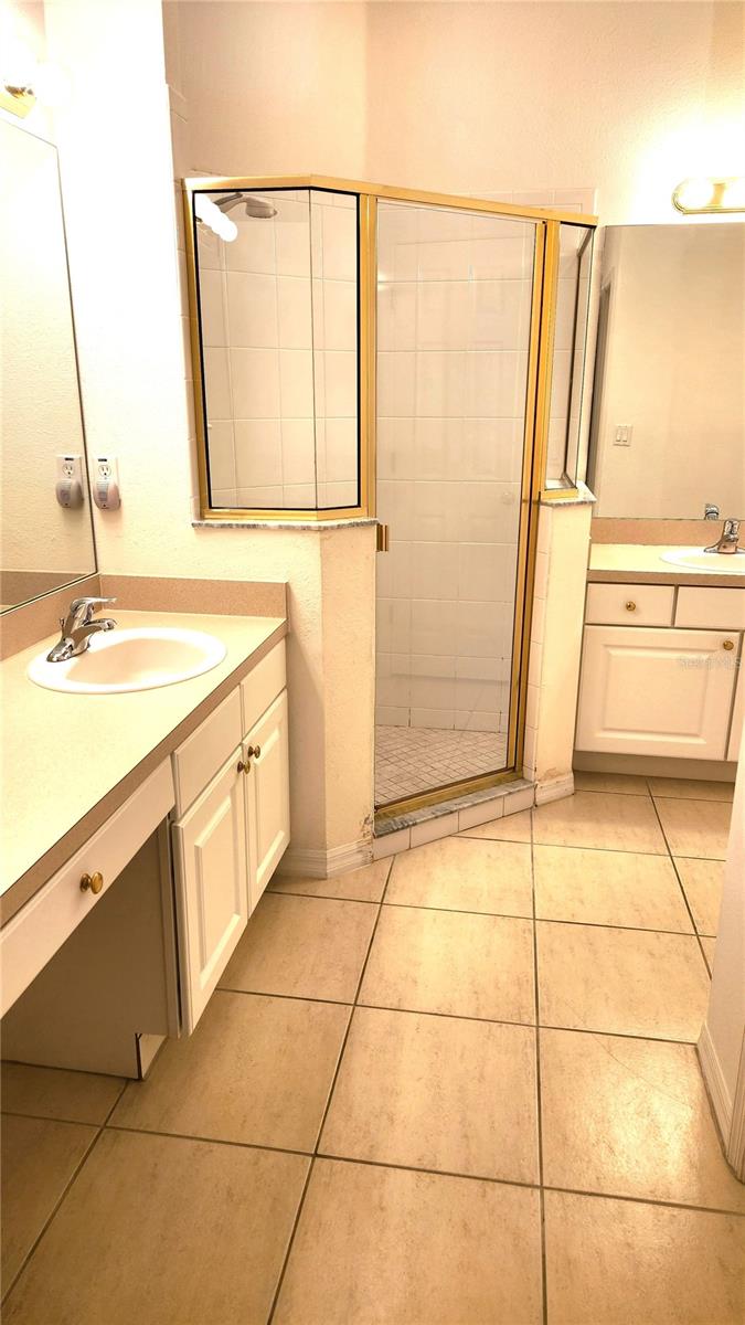 Primary bedroom has a large on-suite bathroom.