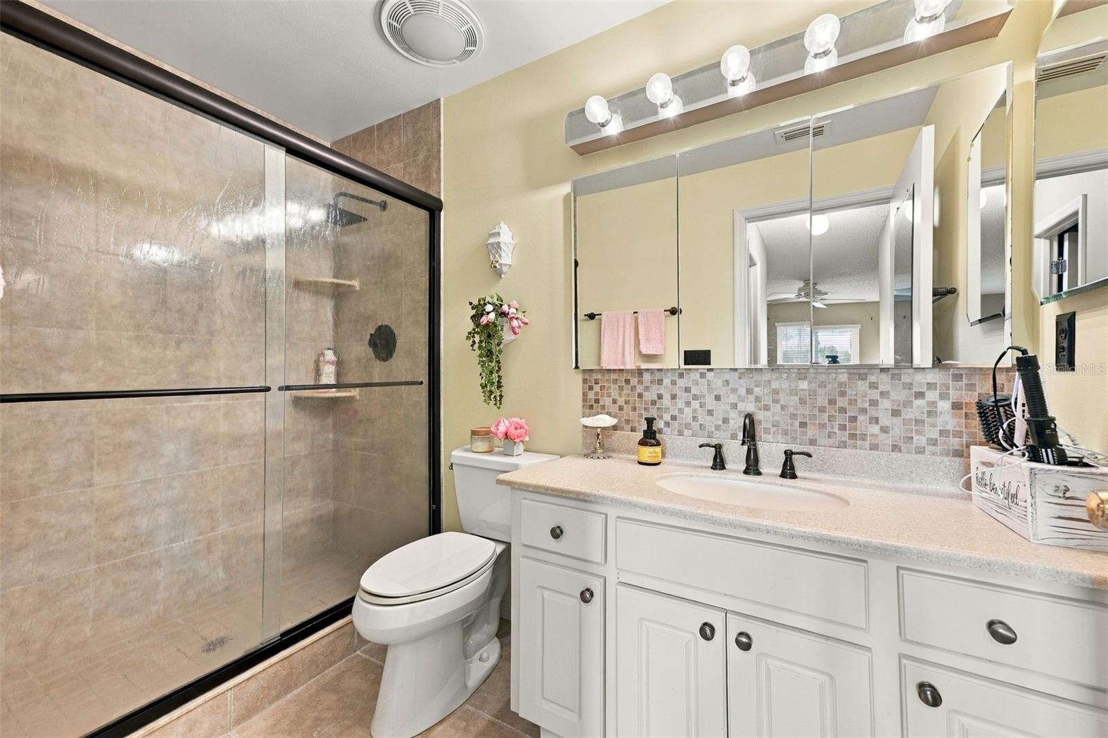 1611 WOODMAR DRIVE, Sun City Center, FL 33573