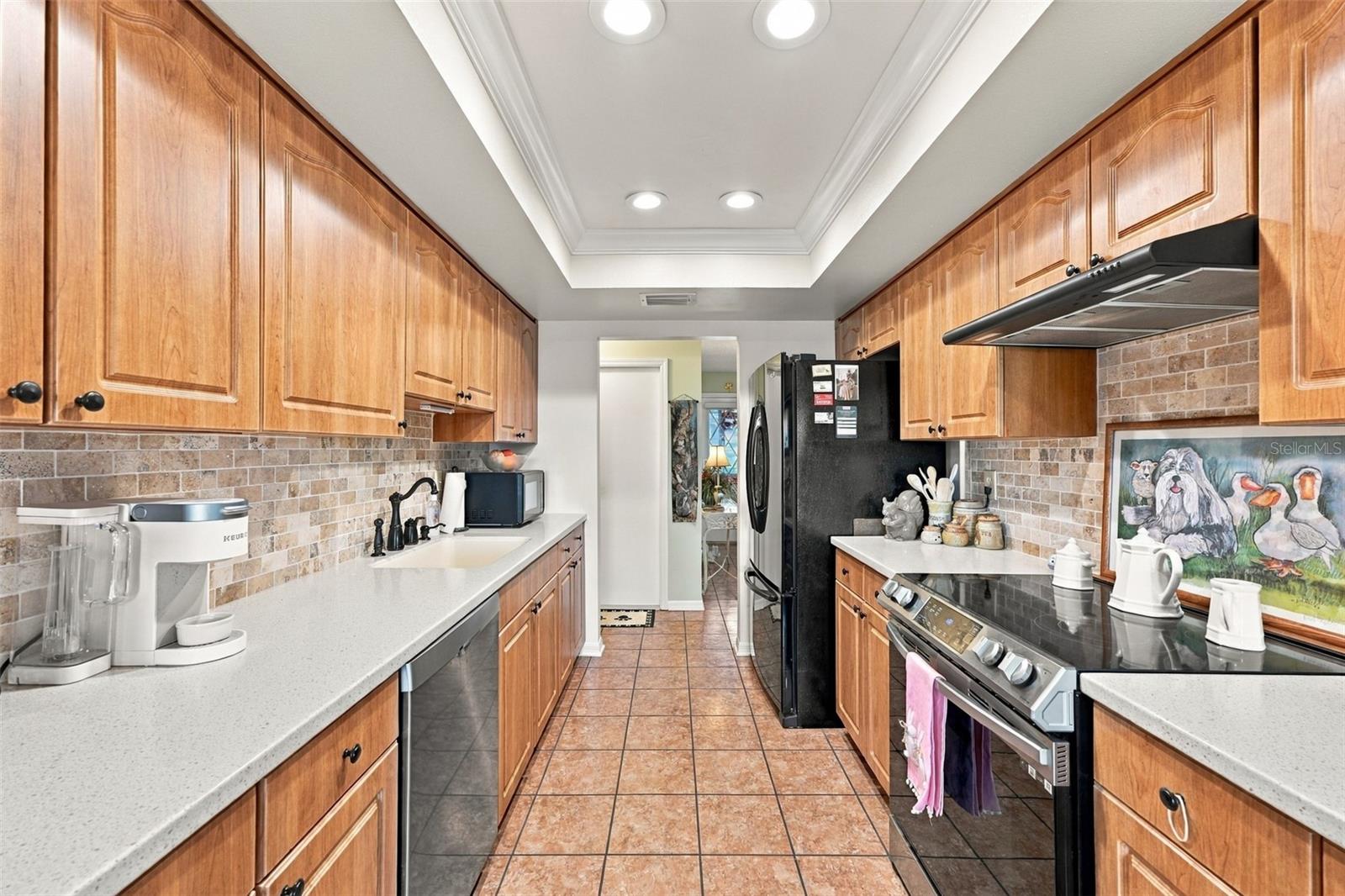1611 WOODMAR DRIVE, Sun City Center, FL 33573