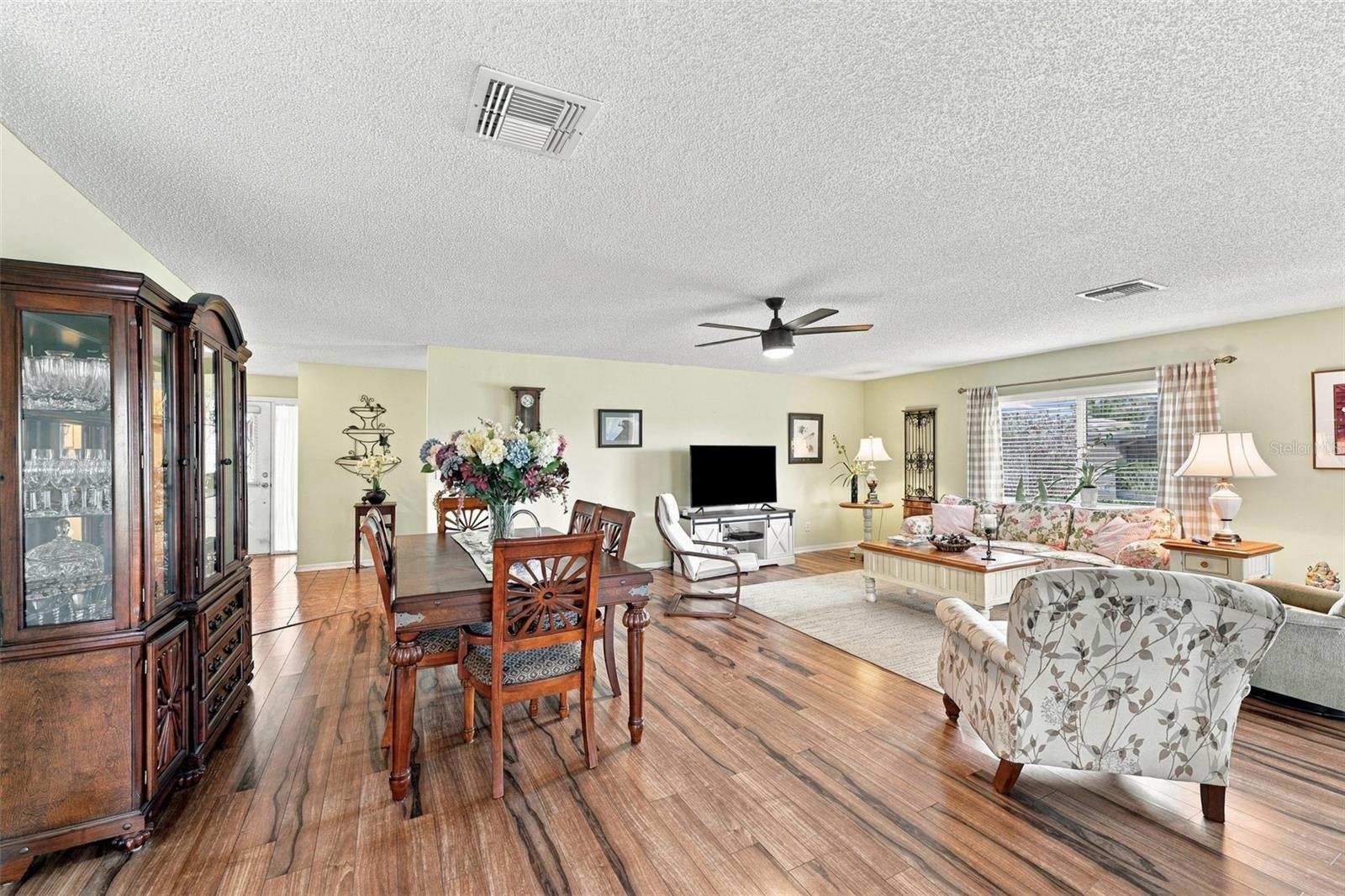 1611 WOODMAR DRIVE, Sun City Center, FL 33573