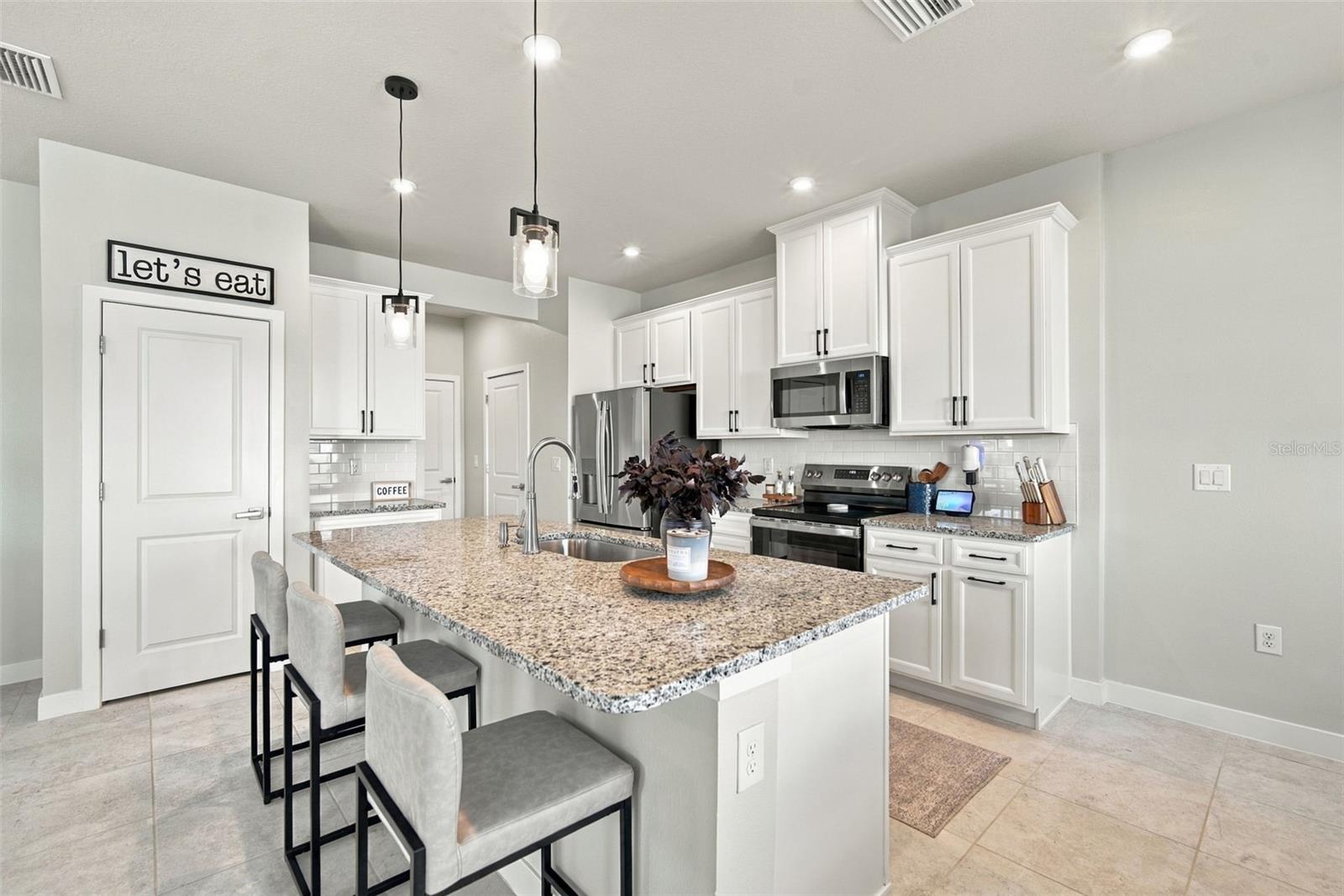 2573 WHITE LADYFISH ROAD, Wimauma, FL 33598