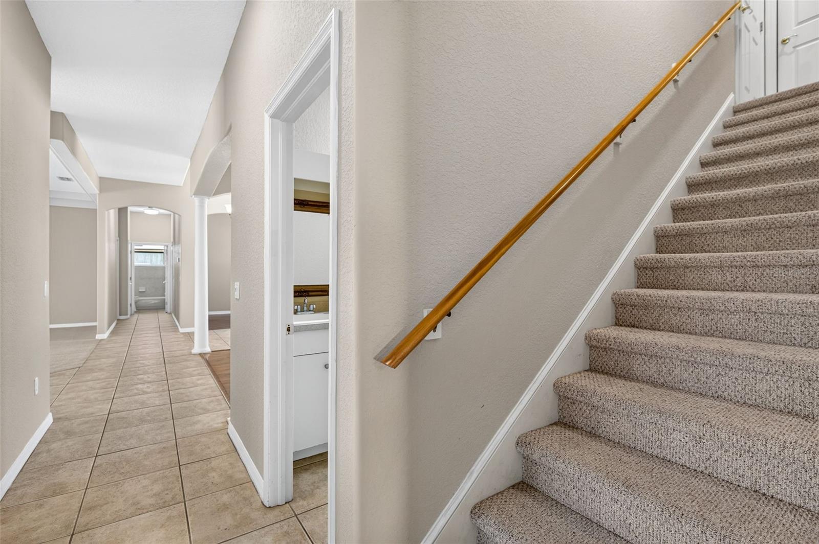 725 CITRUS WOOD LANE, Valrico, FL 33594