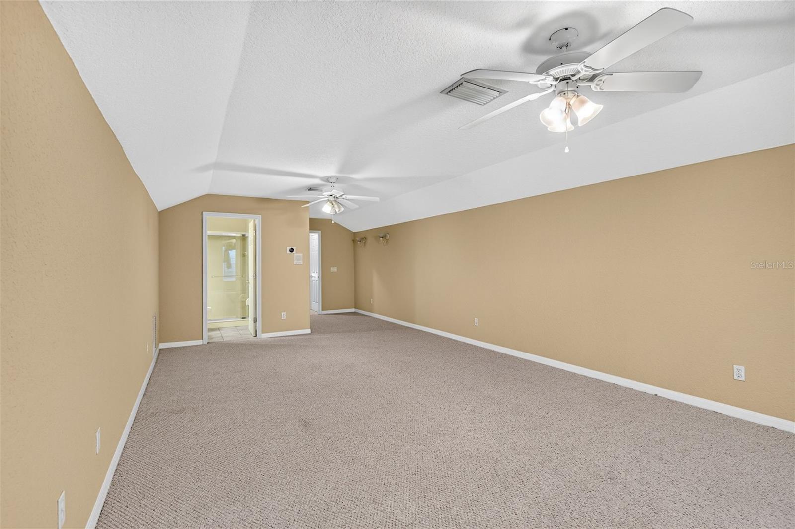 725 CITRUS WOOD LANE, Valrico, FL 33594