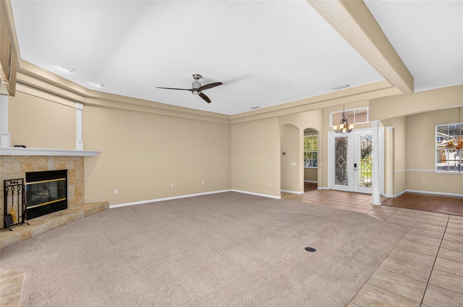 725 CITRUS WOOD LANE, Valrico, FL 33594