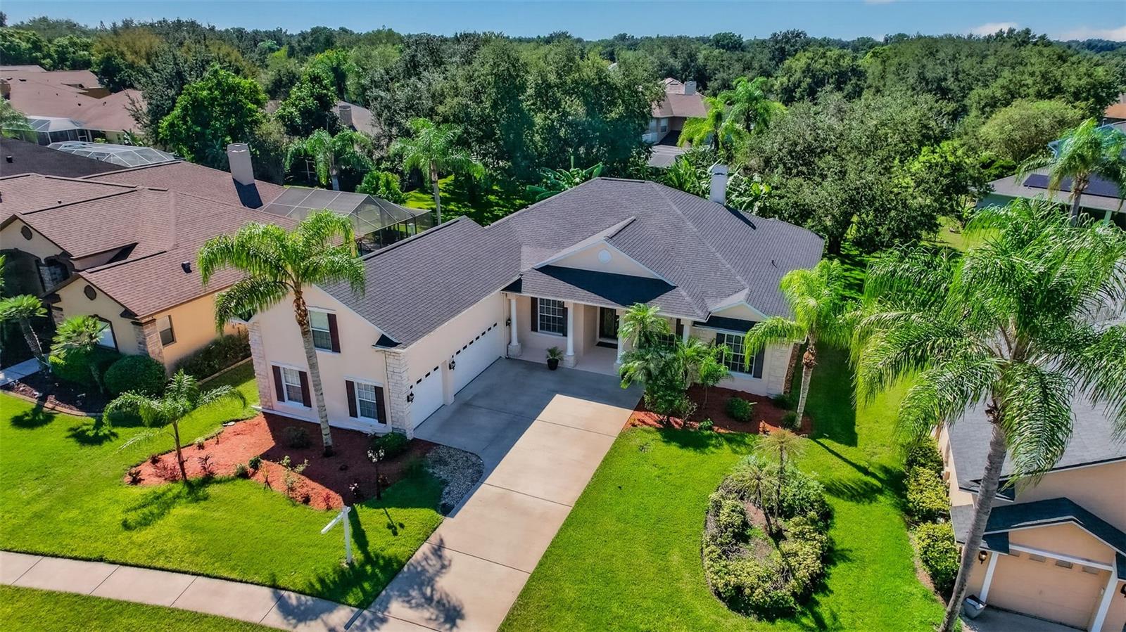725 CITRUS WOOD LANE, Valrico, FL 33594
