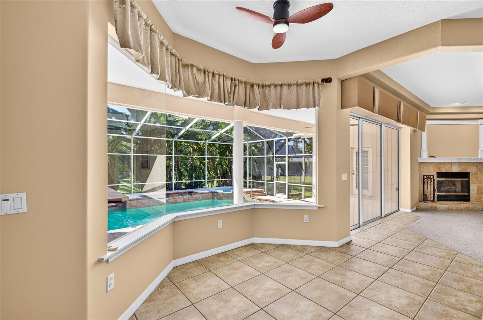 725 CITRUS WOOD LANE, Valrico, FL 33594