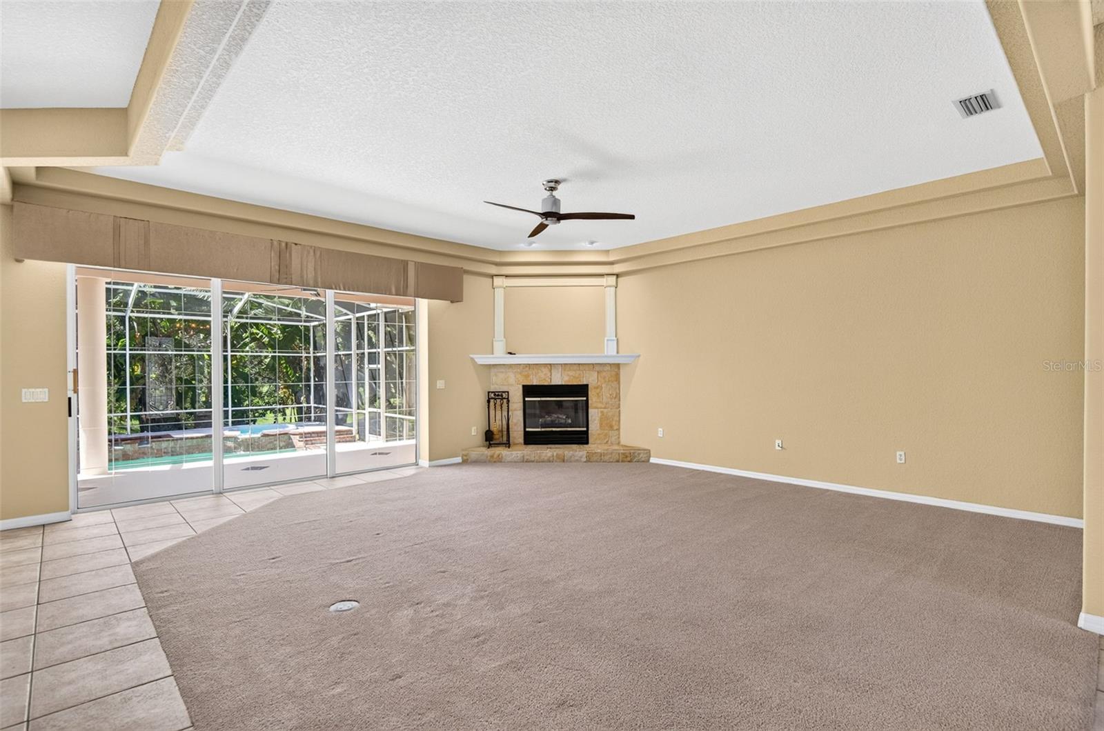 725 CITRUS WOOD LANE, Valrico, FL 33594