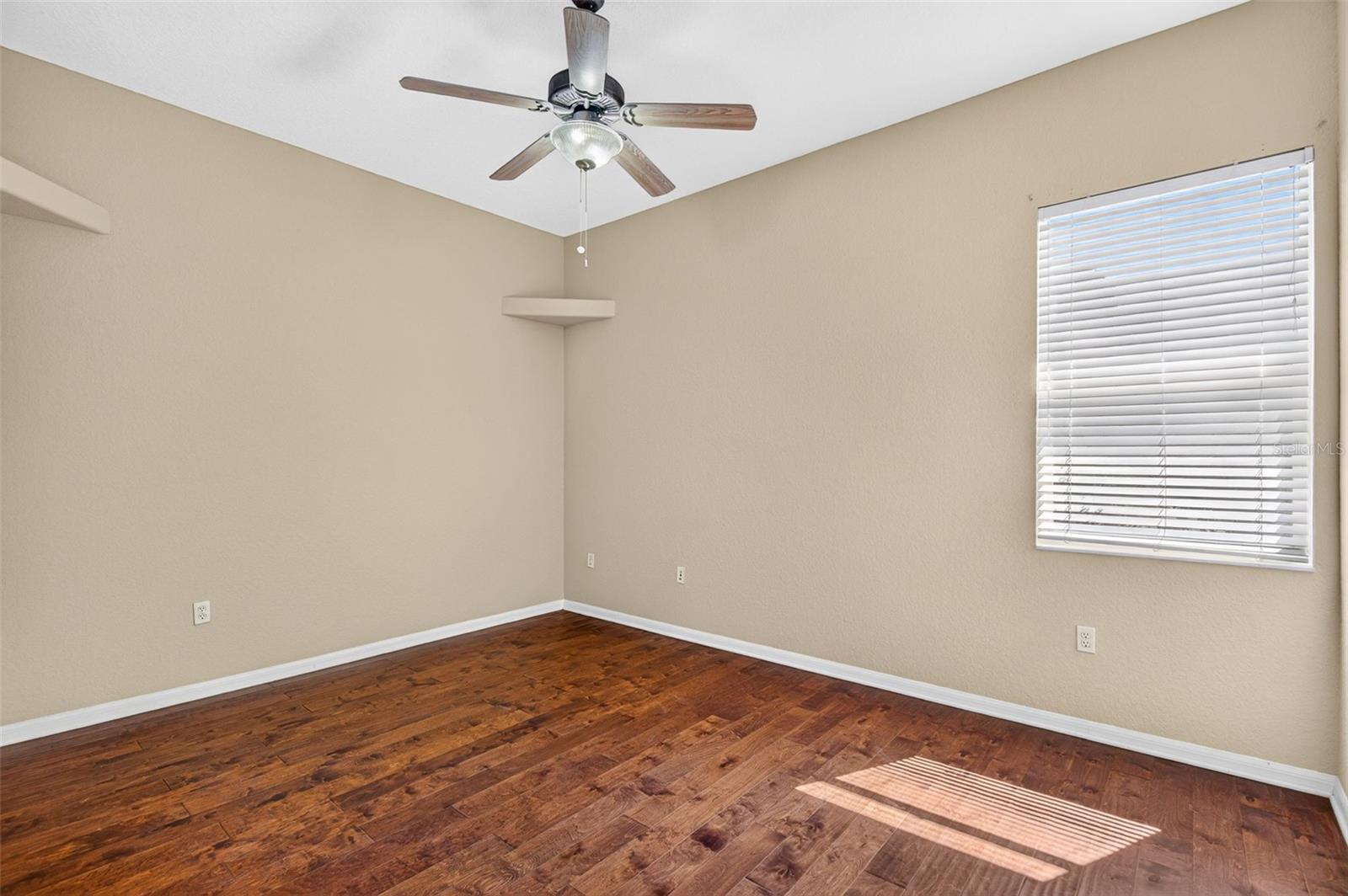 725 CITRUS WOOD LANE, Valrico, FL 33594