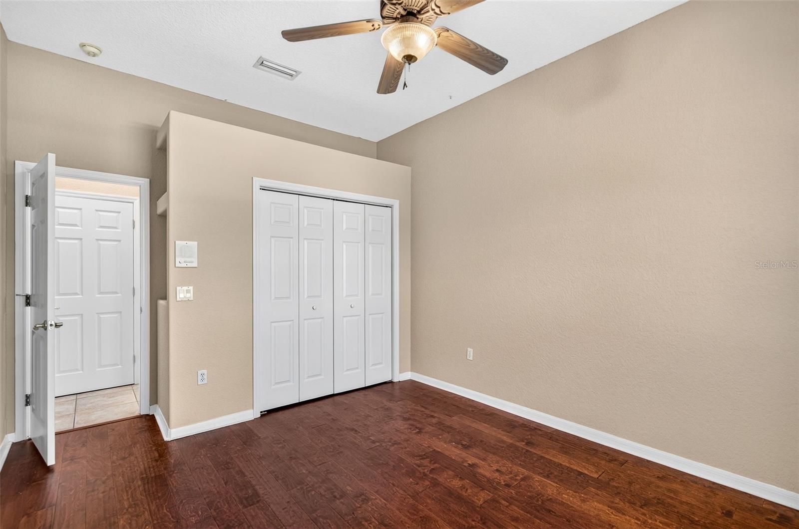 725 CITRUS WOOD LANE, Valrico, FL 33594