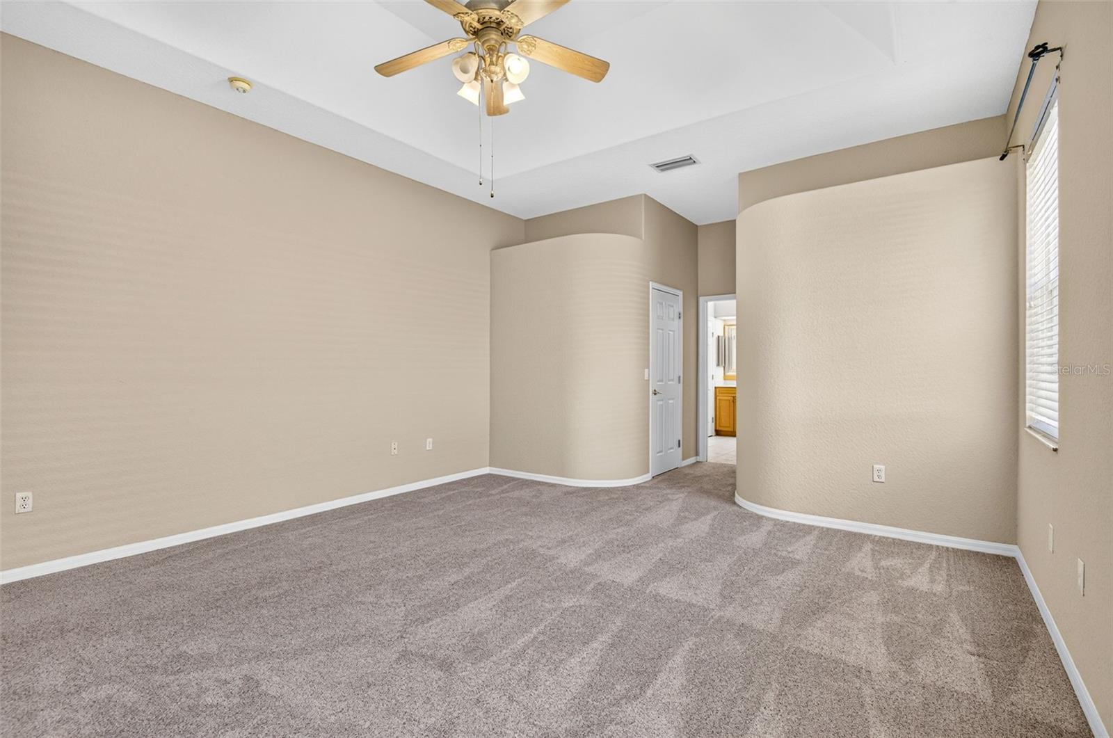 725 CITRUS WOOD LANE, Valrico, FL 33594