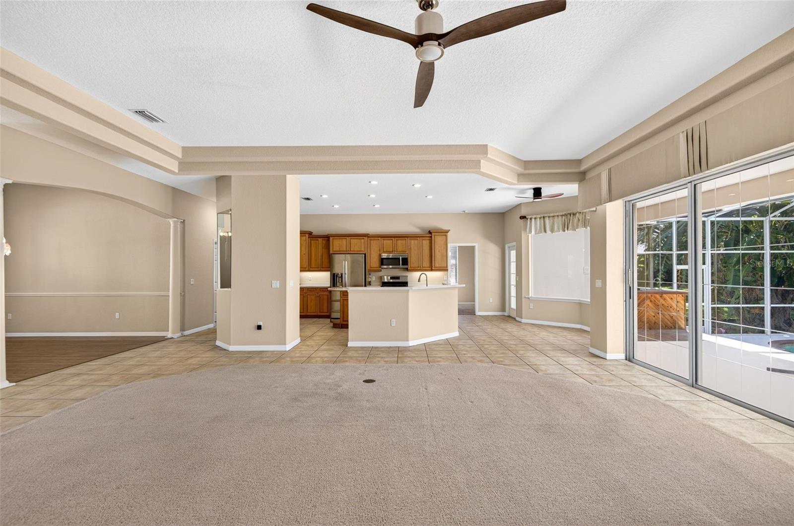 725 CITRUS WOOD LANE, Valrico, FL 33594