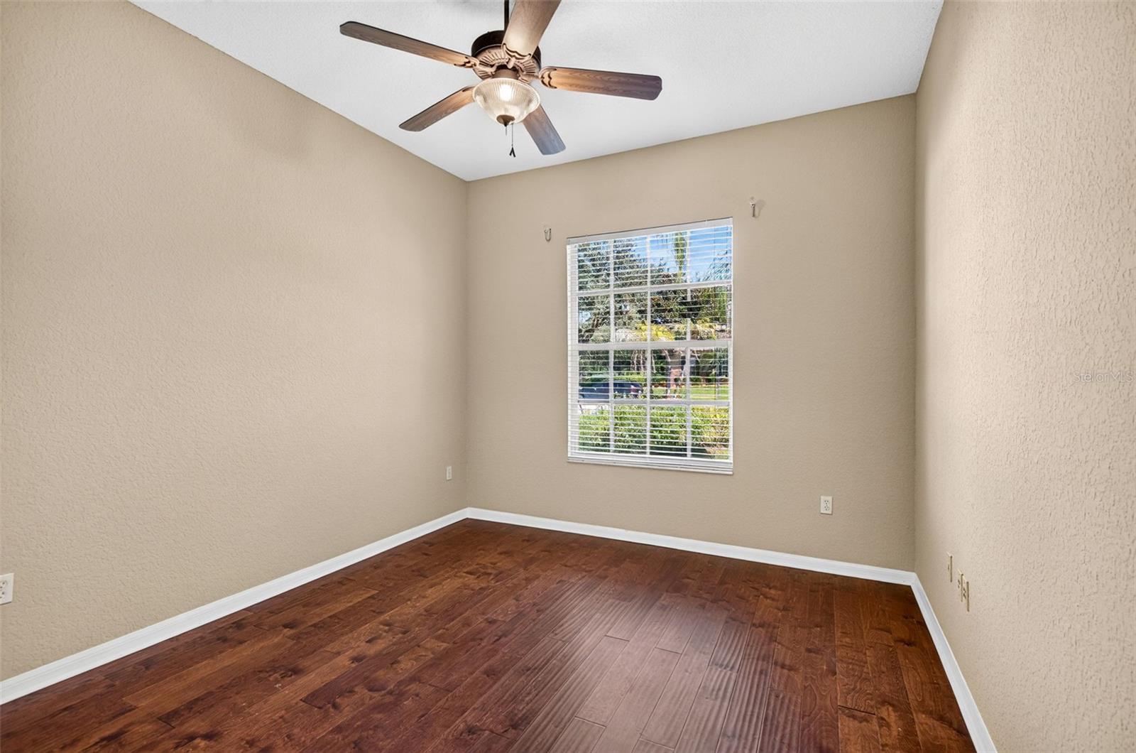 725 CITRUS WOOD LANE, Valrico, FL 33594
