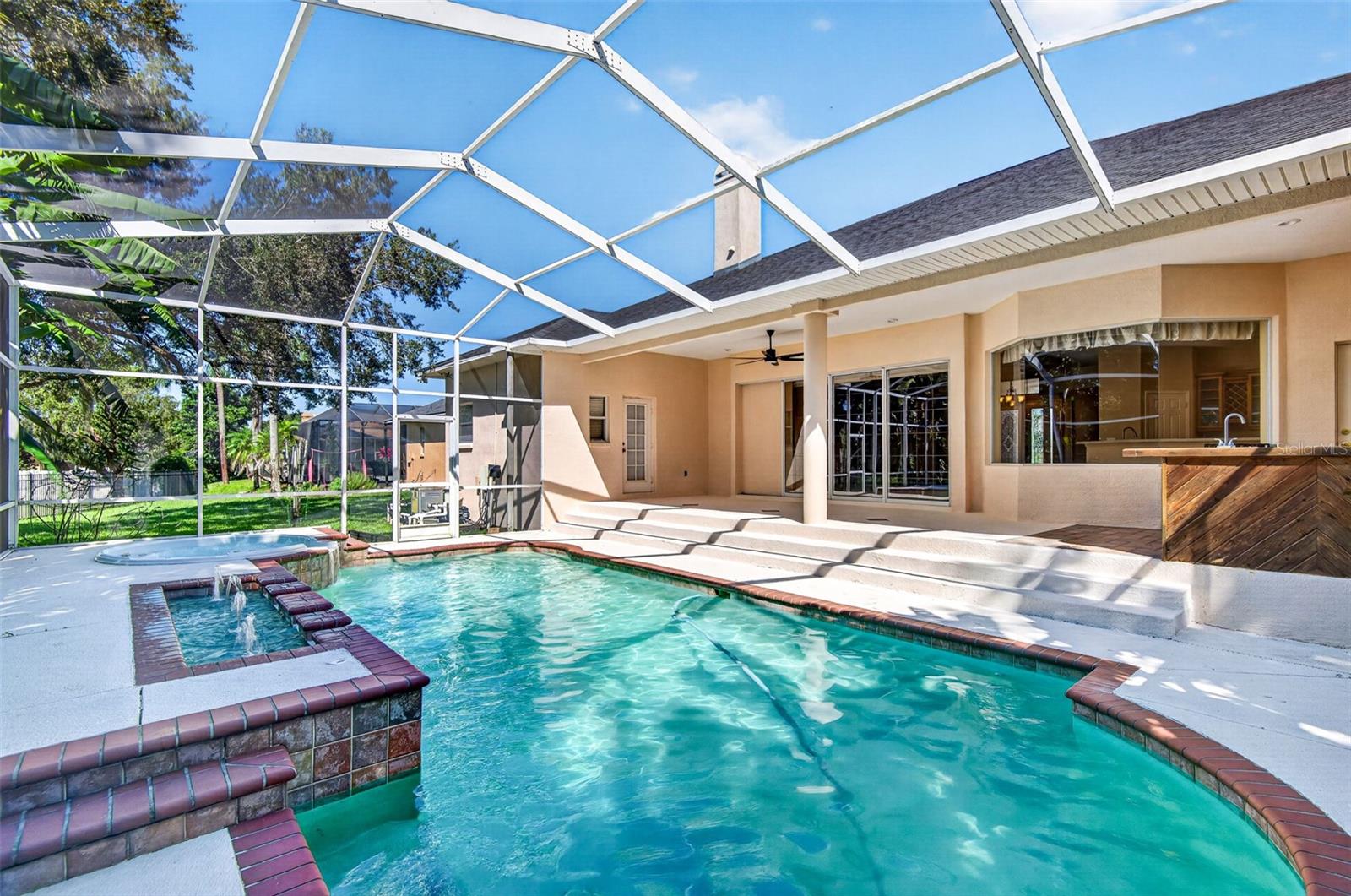 725 CITRUS WOOD LANE, Valrico, FL 33594