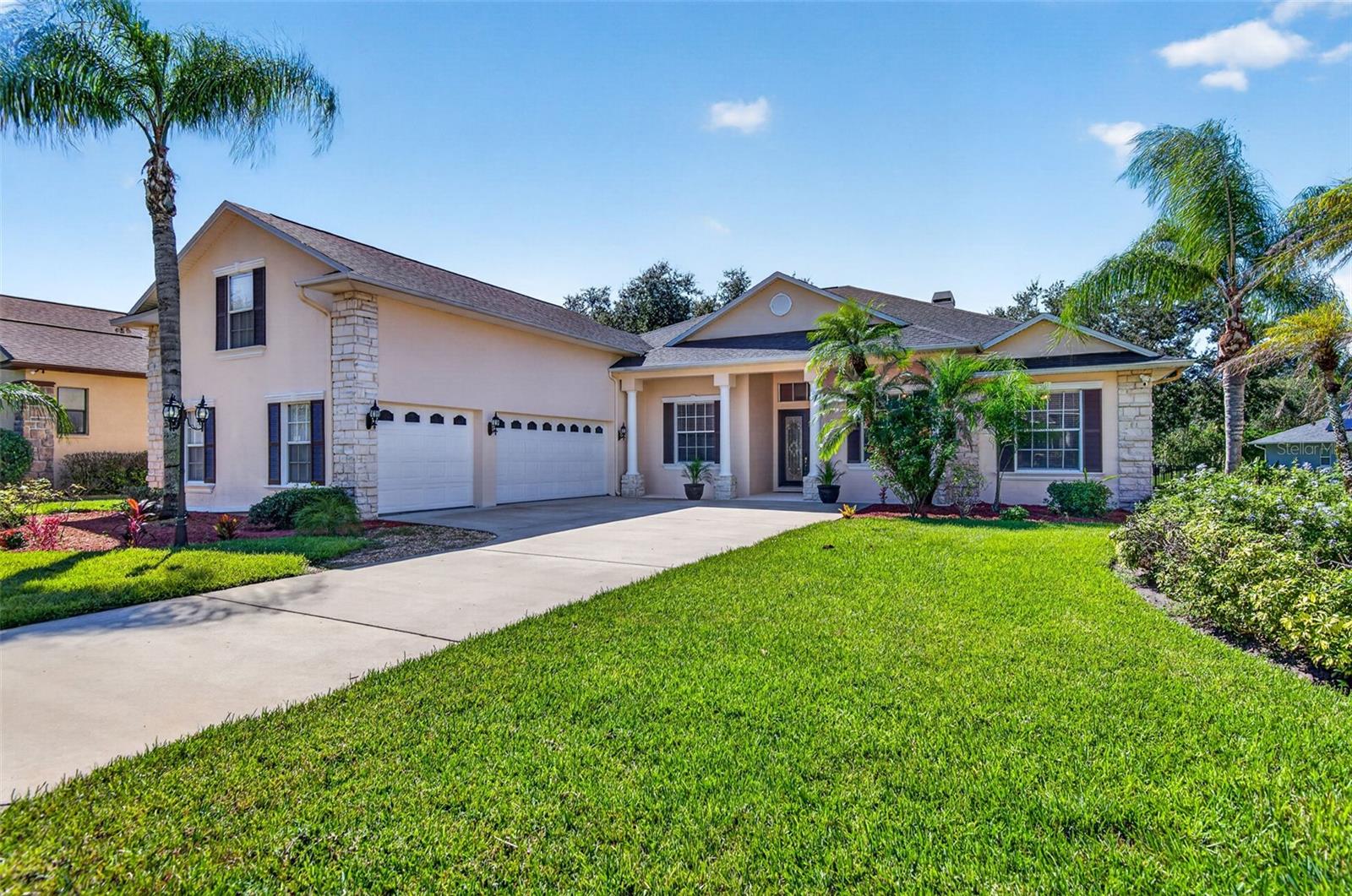 725 CITRUS WOOD LANE, Valrico, FL 33594 725 CITRUS WOOD LANE, Valrico, FL 33594