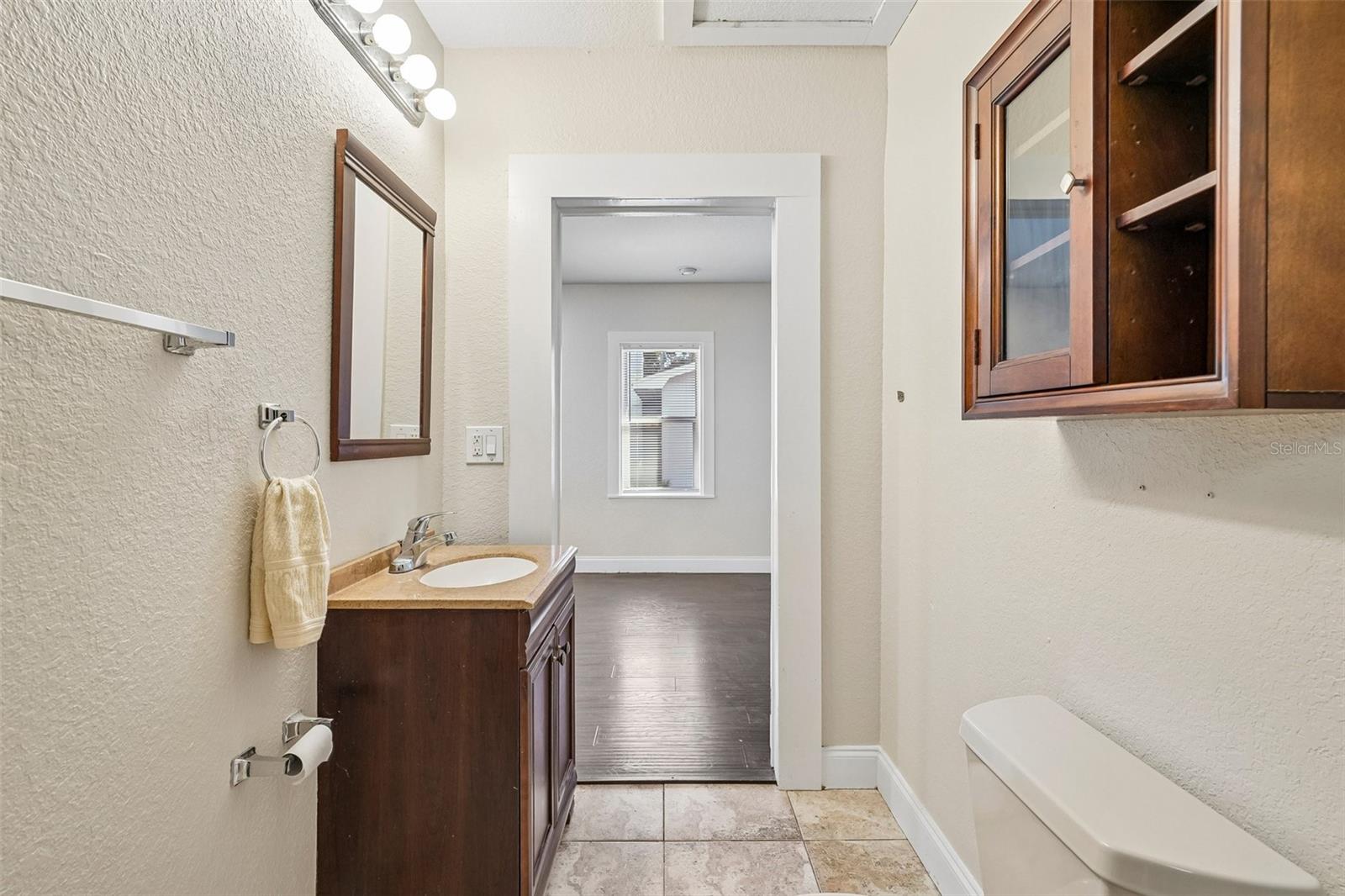 1646 28TH AVENUE N, St Petersburg, FL 33713