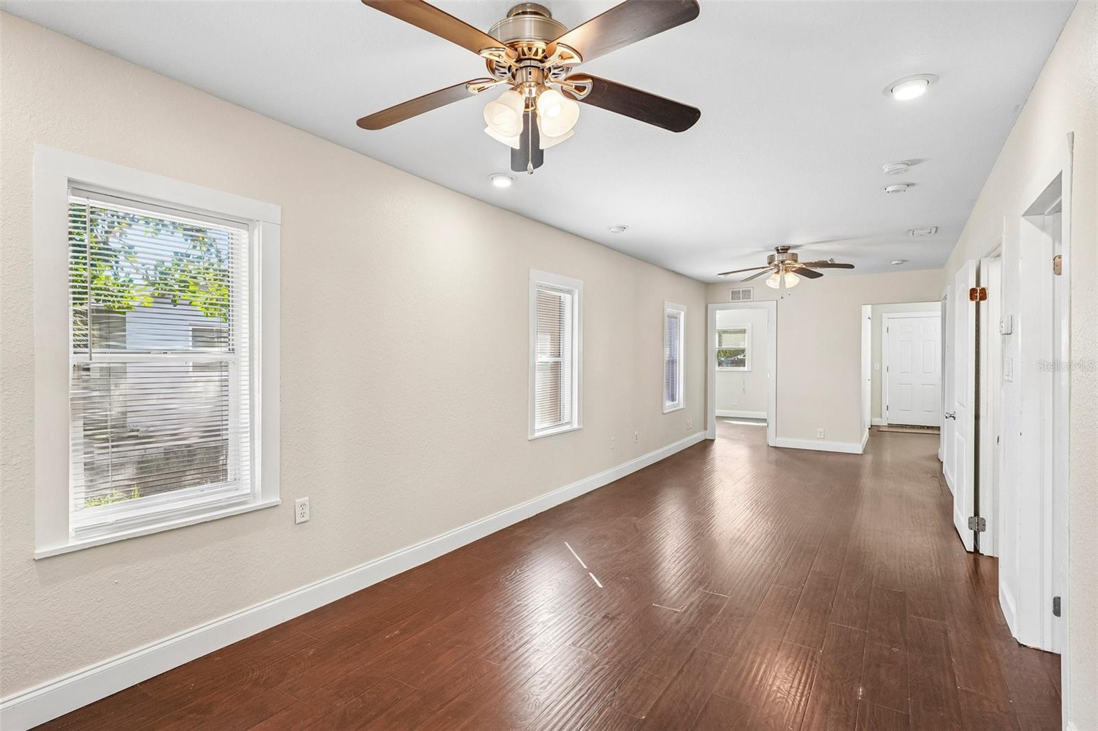 1646 28TH AVENUE N, St Petersburg, FL 33713