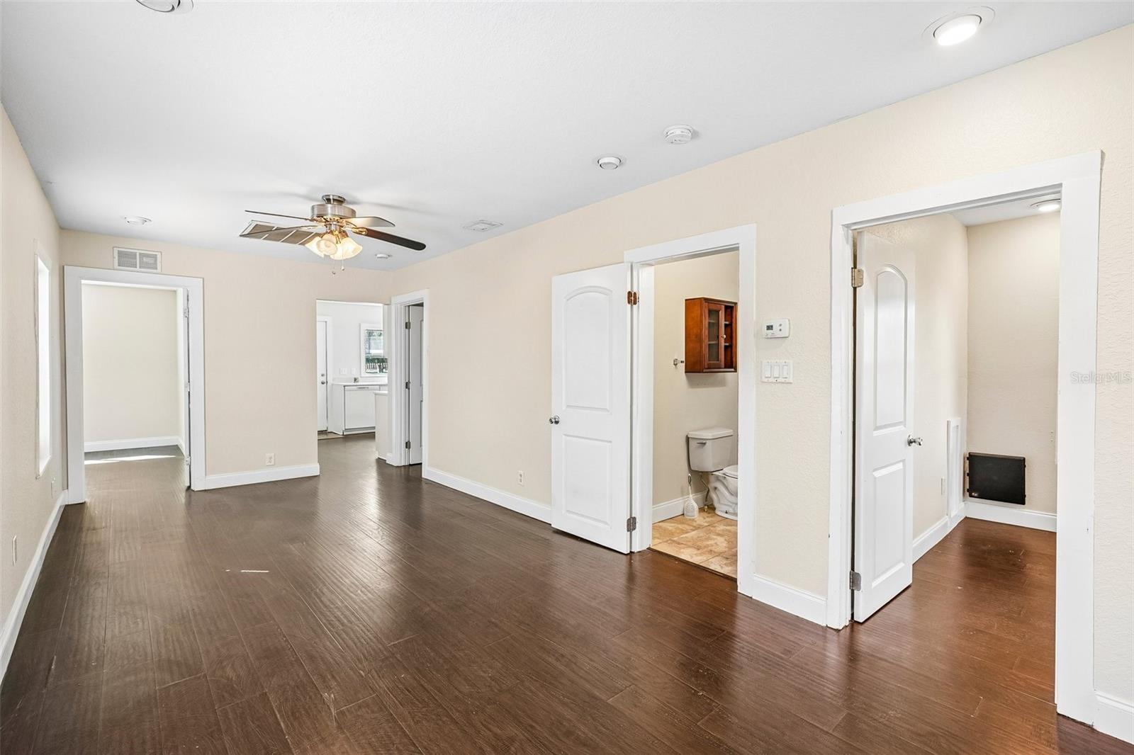 1646 28TH AVENUE N, St Petersburg, FL 33713