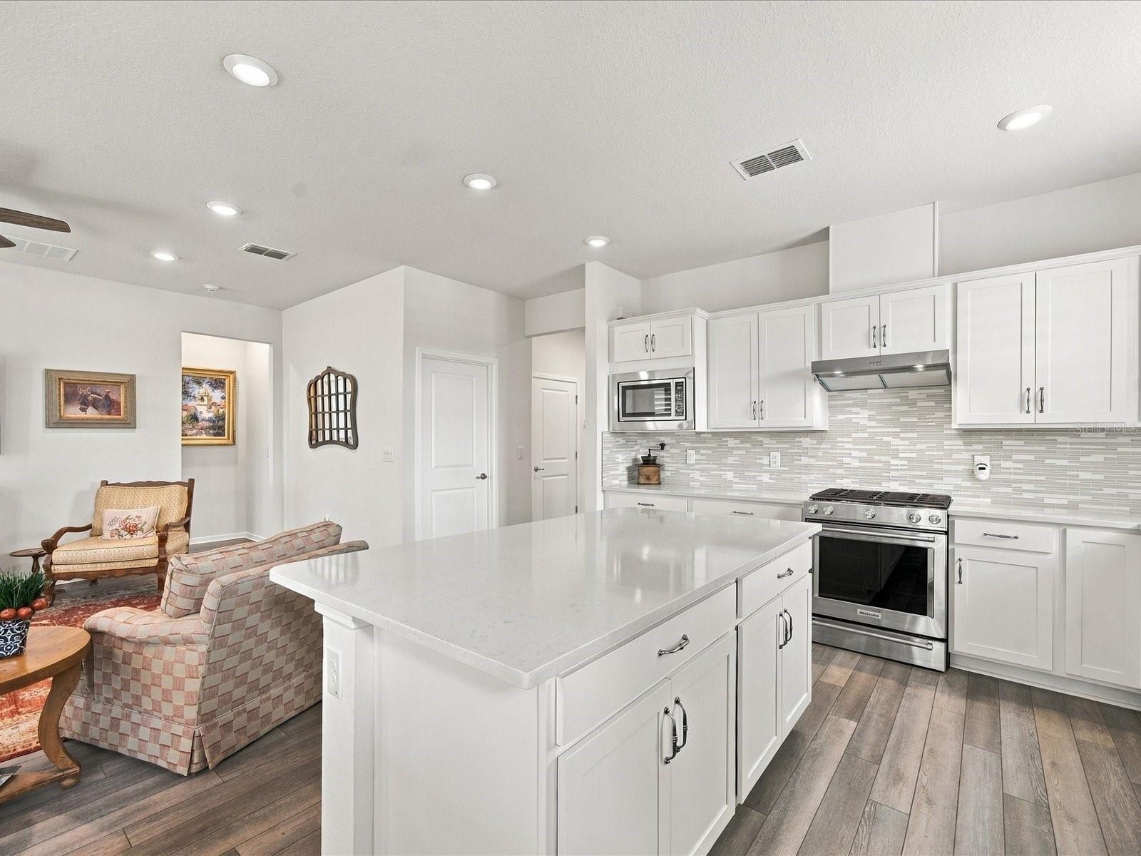 5547 BAY TIDE COURT, Land O Lakes, FL 34638