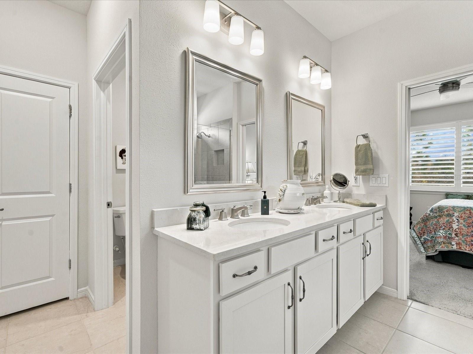 5547 BAY TIDE COURT, Land O Lakes, FL 34638