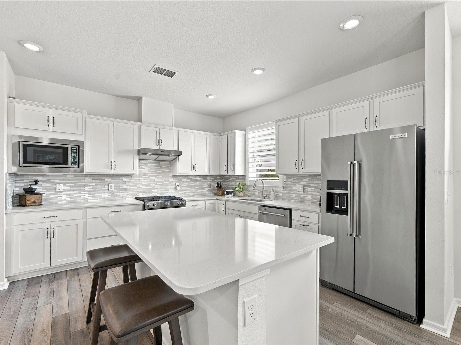 5547 BAY TIDE COURT, Land O Lakes, FL 34638