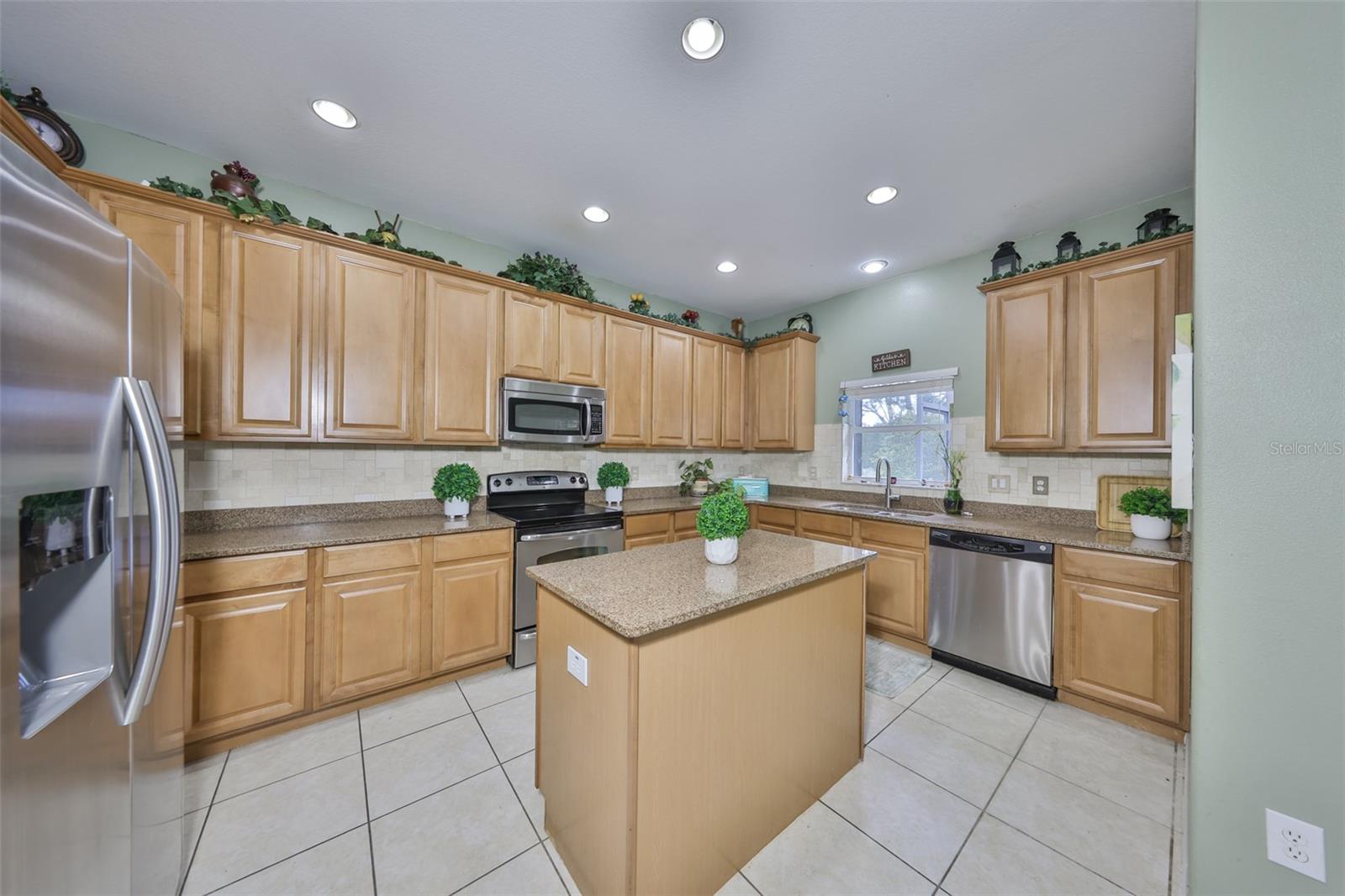 13914 CHALK HILL PLACE, Riverview, FL 33579
