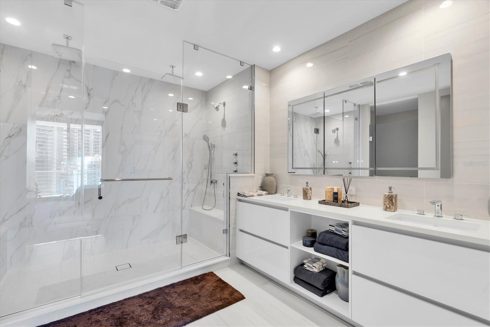 400 CENTRAL AVENUE, #2005, St Petersburg, FL 33701