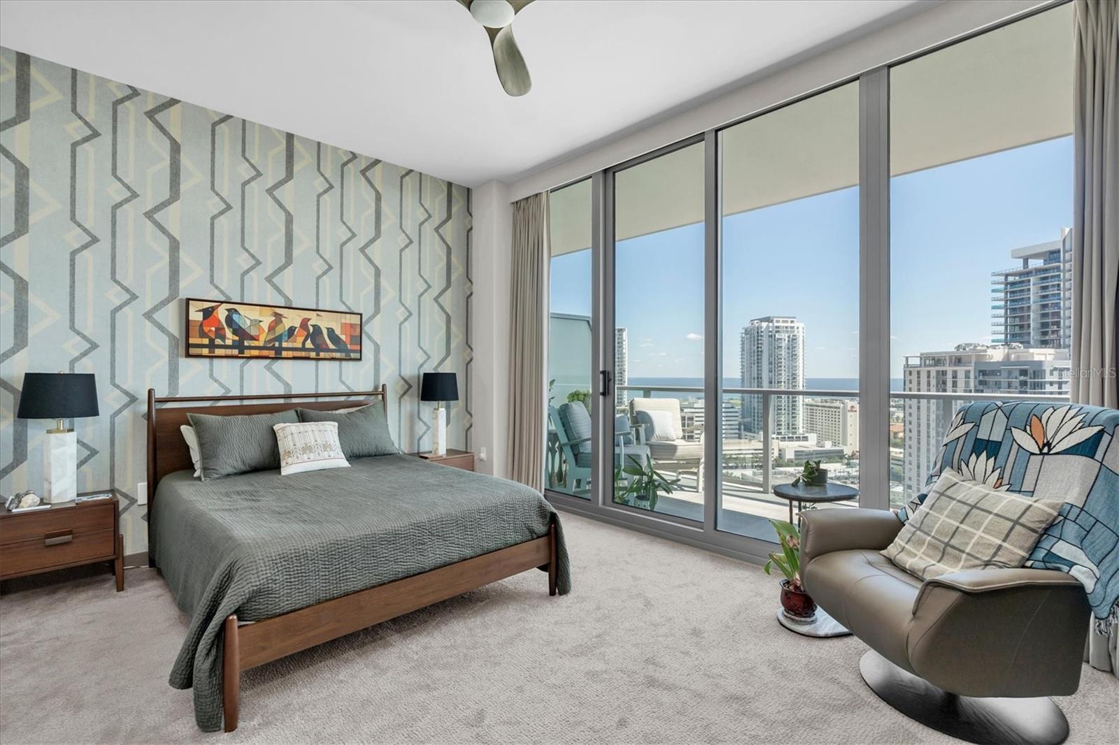 400 CENTRAL AVENUE, #2005, St Petersburg, FL 33701