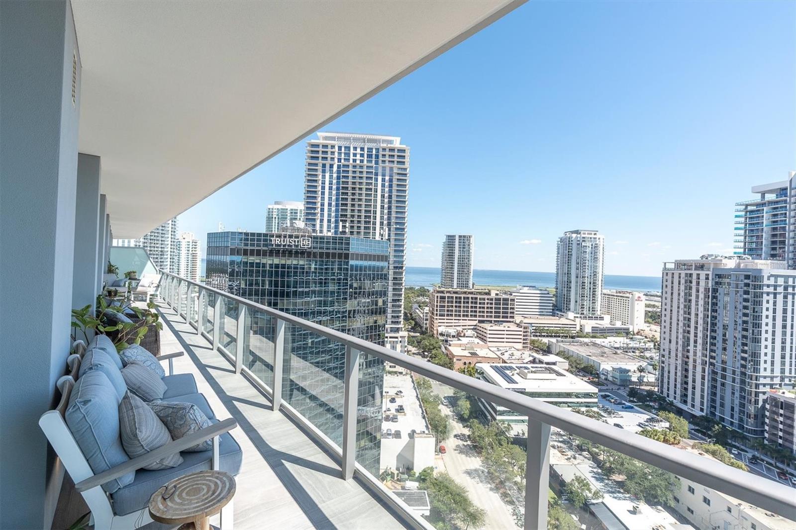400 CENTRAL AVENUE, #2005, St Petersburg, FL 33701