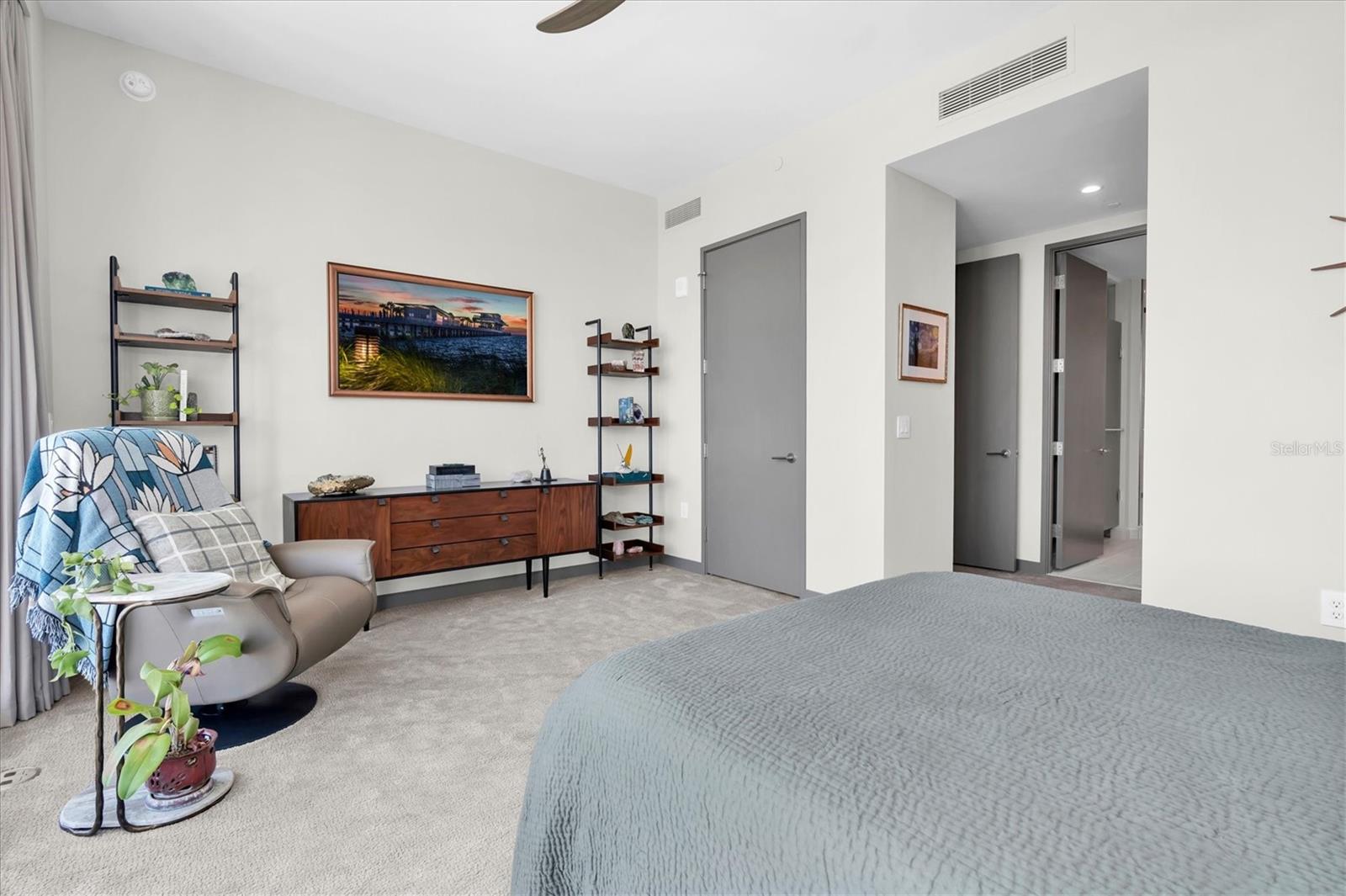 400 CENTRAL AVENUE, #2005, St Petersburg, FL 33701