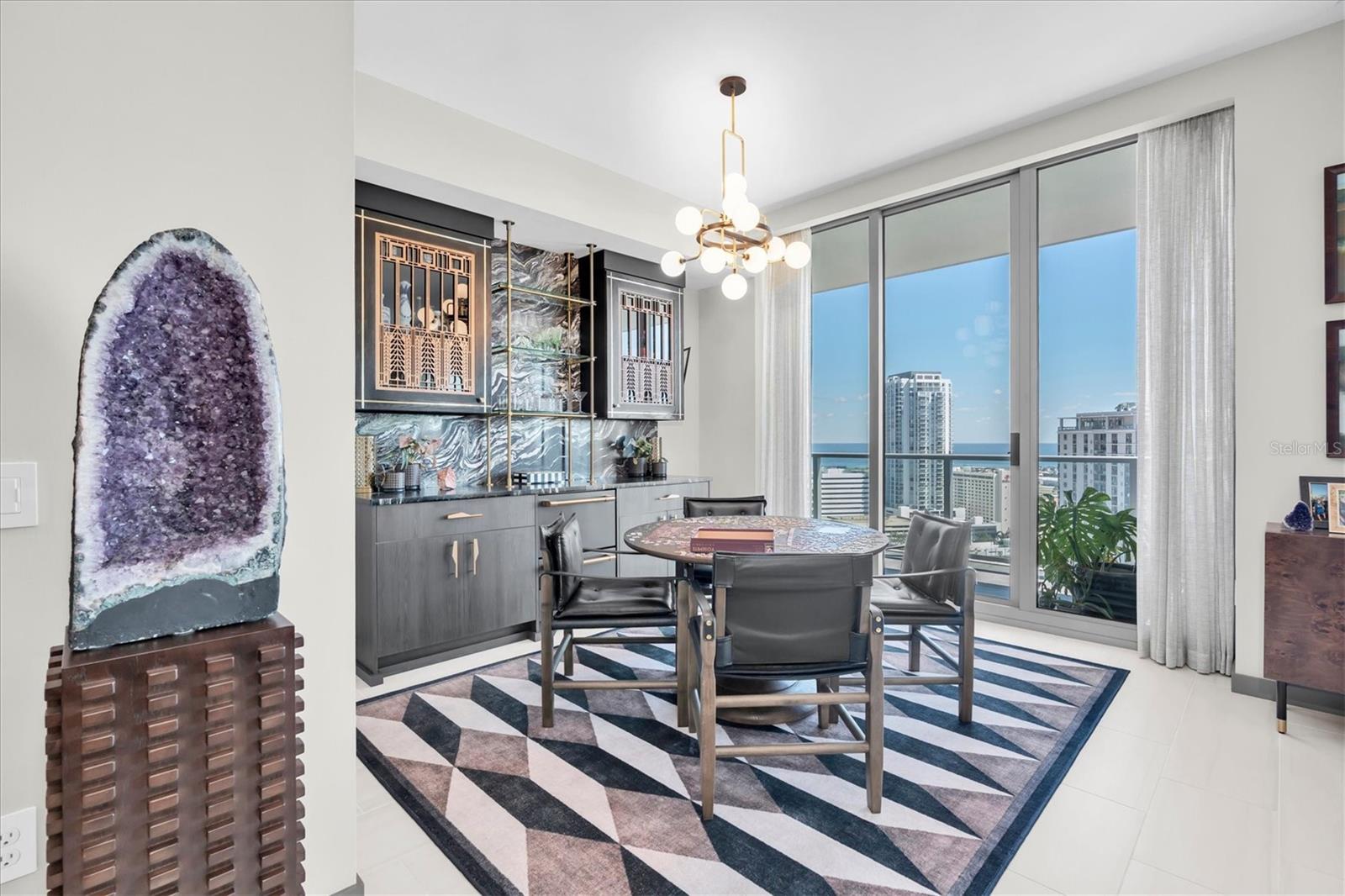 400 CENTRAL AVENUE, #2005, St Petersburg, FL 33701
