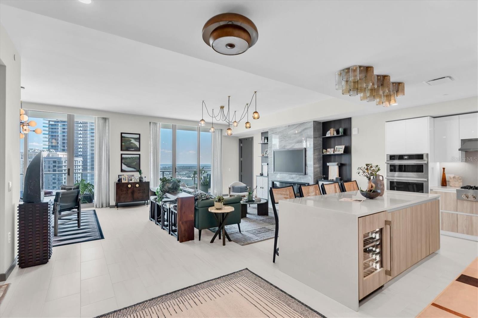 400 CENTRAL AVENUE, #2005, St Petersburg, FL 33701