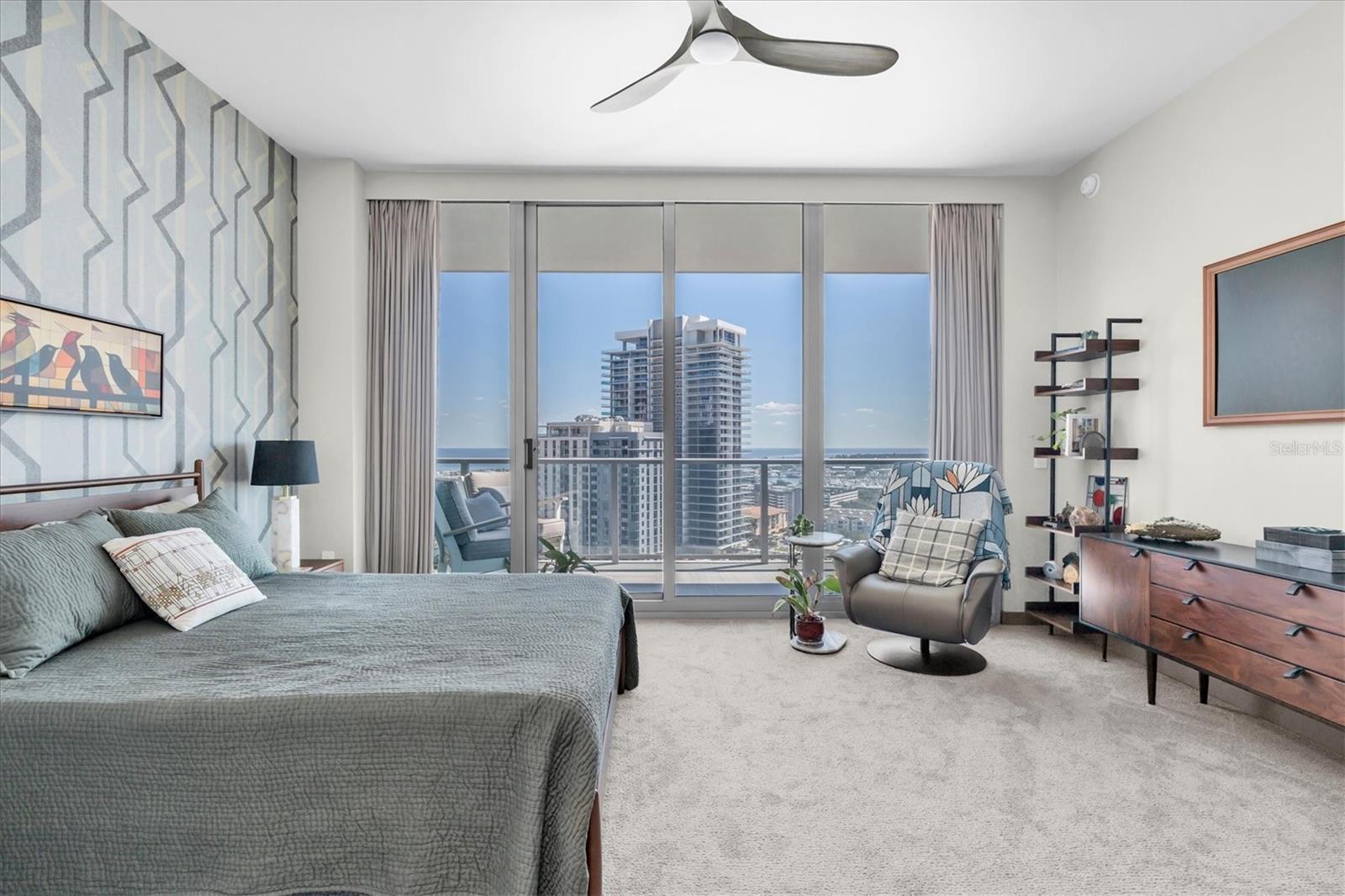400 CENTRAL AVENUE, #2005, St Petersburg, FL 33701