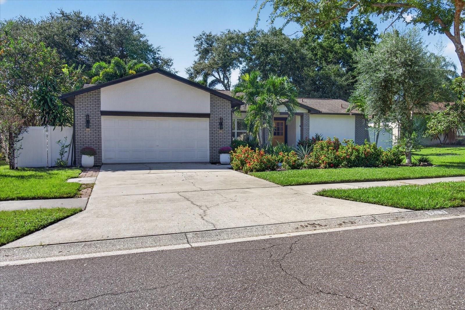 2406 COUNTRY TRAILS DRIVE, Safety Harbor, FL 34695