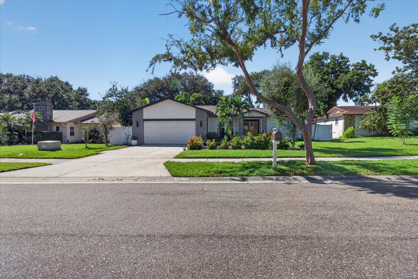2406 COUNTRY TRAILS DRIVE, Safety Harbor, FL 34695