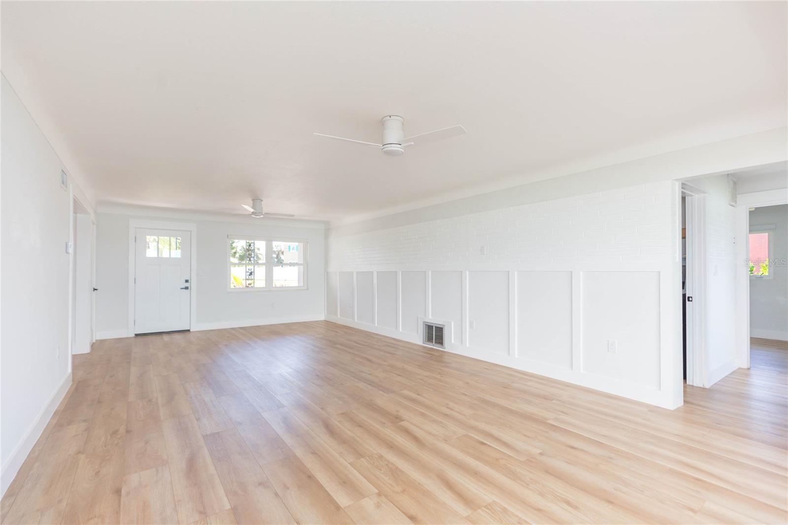 7160 S S, SHORE DR DRIVE, South Pasadena, FL 33707