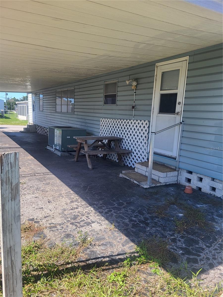 6580 SEMINOLE BOULEVARD N, #301A, Seminole, FL 33772