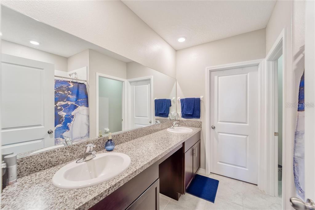 11918 MIRACLE MILE DRIVE, Riverview, FL 33578