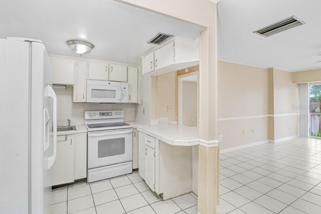 8602 HURON COURT, #50, Tampa, FL 33614 8602 HURON COURT, #50, Tampa, FL 33614