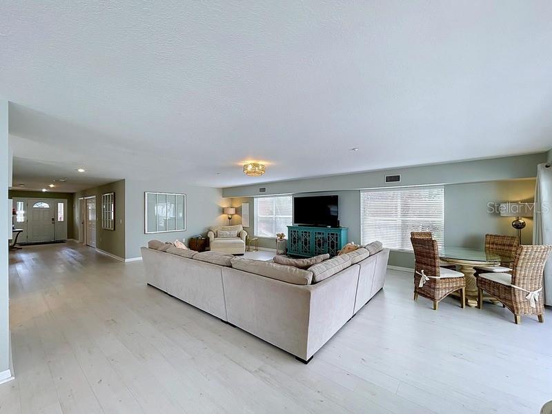 504 GULF BOULEVARD, #101, Indian Rocks Beach, FL 33785