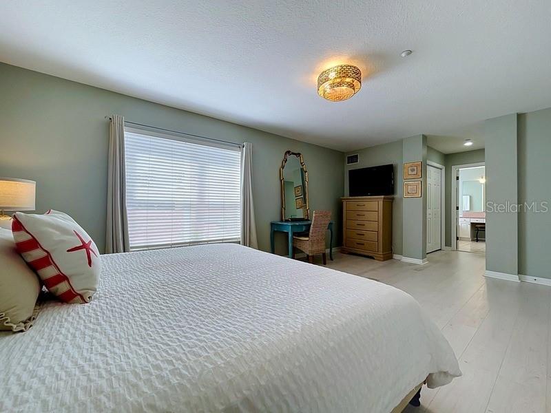504 GULF BOULEVARD, #101, Indian Rocks Beach, FL 33785