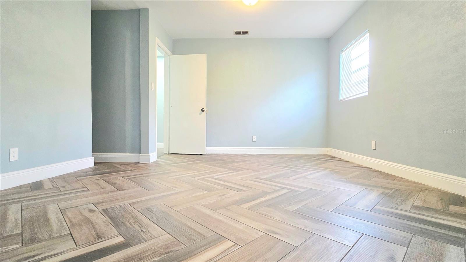 213 W CRAWFORD STREET, Lakeland, FL 33805