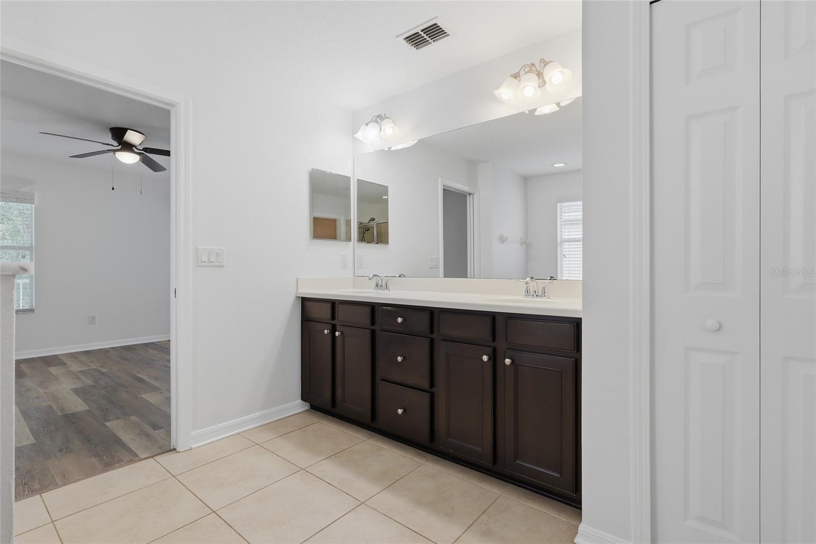 5935 BEACONPARK STREET, Lithia, FL 33547